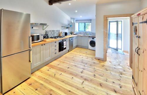 Ningwood House | Dornfelder - Ukc3209