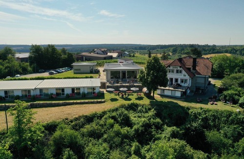 Sommerhausen Apartment | Dornfelder" vacation apartment (65sqm)