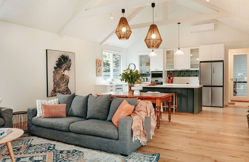 Trentham House | Dorothea - beautiful house in the heart of Trentham
