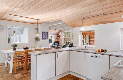 Houstrup House | "Dorris" - 4.3km from the sea by Interhome