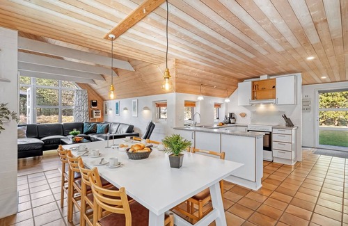 Houstrup House | "Dorris" - 4.3km from the sea by Interhome