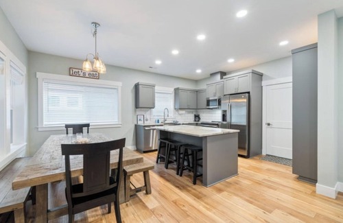 Pacific City House | Dory Haven-NEW! 5 bedrooms, hot tub, walk to beach. 4 king beds!