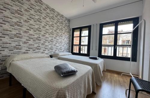 Zaragoza Old Town Apartment | Dos Torres Hobbiton- En el Corazón del Casco Histórico