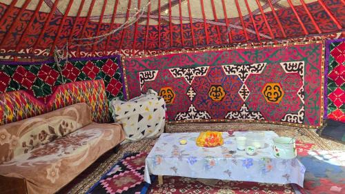 Naryn Region House | Doskulu Yurt Camp