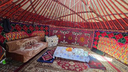 Naryn Region House | Doskulu Yurt Camp