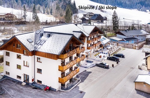 Russbach am Pass Gschuett Apartment | Double room with balcony (half board) - Apart- /Wellnesshotel Dachsteinresort