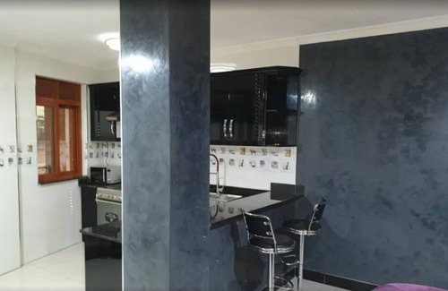 Kampala House | Double Deluxe suite.