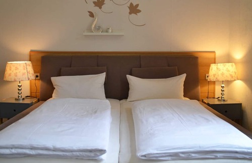 Guben House | Double Room 1 - Pension zur Neisse