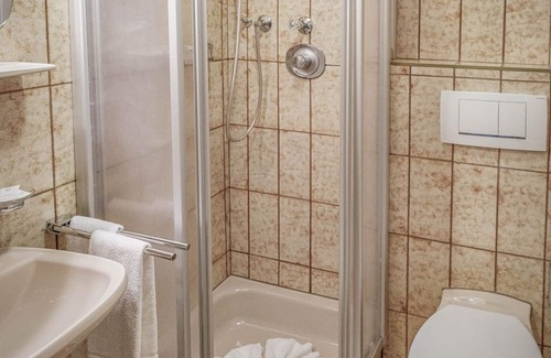 Haldensee Apartment | Double room 3 - Guesthouse Elfriede