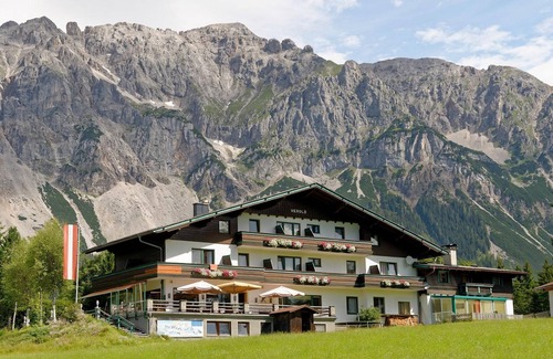 Ramsau am Dachstein Cottage | Double room with shower, WC - Kraftplatz am Dachstein - Bio-Hotel Herold