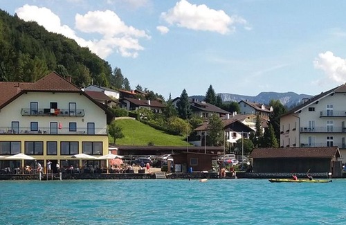 Weyregg am Attersee Cottage | Double room 32 partial lake view - Gasthof zur Landeroith GmbH