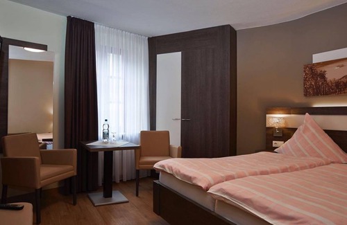 Bernkastel House | Double room category B - Gasthaus Huwer
