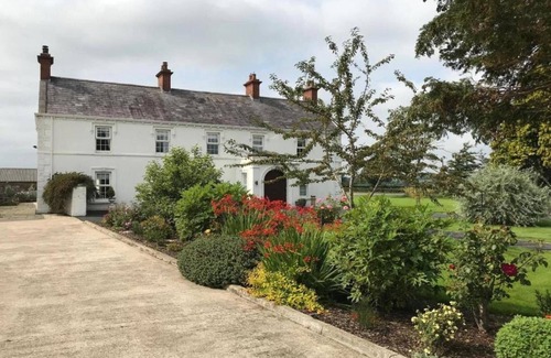 Craigavon Apartment | Double Room ensuite near Hillsborough Palaces