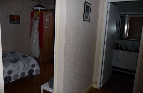Ruelle-sur-Touvre House | Double room for the comic book festival