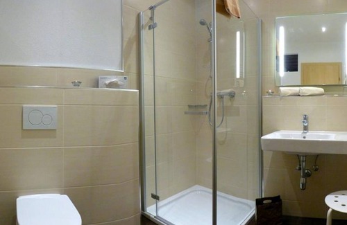 Obsteig Bed & Breakfast | Double room "Grünberg" with south-facing balcony - Pension Alpenhof - feel-good board