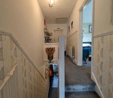 Newhaven Bed & Breakfast | Double Room in Newhaven Town Centre with own TV, cereal breakfast near Trains & Ferry