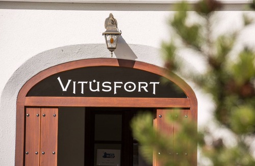 Hopfen am See Apartment | Double room "Loch Ness" in the Vitusfort house
