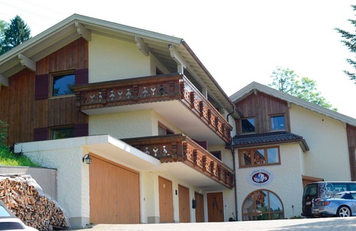 Jungholz House | Double room/overnight stay with south-facing balcony 1 - Landhaus Windrose