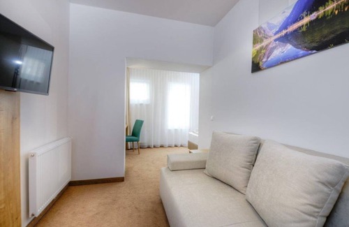 Mallnitz House | Double room, shower, toilet, standard - Hotel Bergkristall