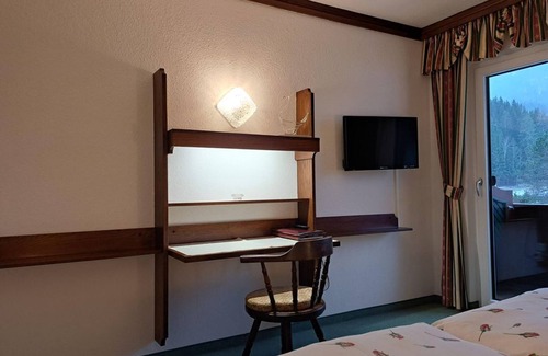 Hinterstoder Hotel | Double room "Sternenhimmel" with shower/WC - Hotel garni Landhaus Bürtlmair *