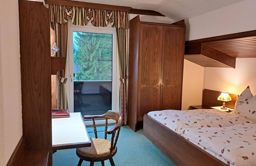 Hinterstoder Hotel | Double room "Sternenhimmel" with shower/WC - Hotel garni Landhaus Bürtlmair *