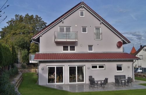 Obersulm Apartment | Double room summer - Winzerhof am Schlierbach