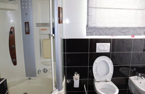 Visoko Apartment | Double room Uma with shared bathroom