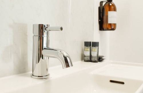 Hurstpierpoint House | Double Room with en-suite shower room in the Central Village Location of Hurstpierpoint