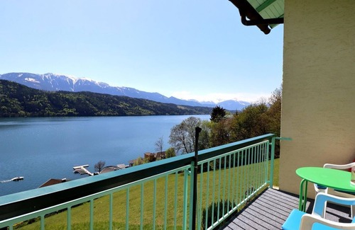 Millstatt Bed & Breakfast | Double room with balcony and lake view - Gästehaus Libelle