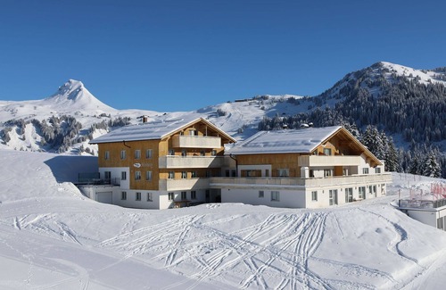 Damuels House | Double room with balcony - Aparthotel Garni Schönblick