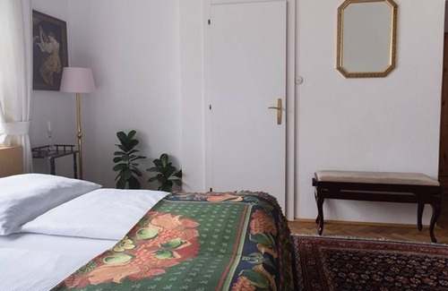 Tiefgraben Bed & Breakfast | Double room with lake view - Pension Jörgner