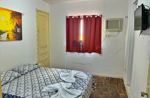 Aldeota House | Double room with private bathroom, Wi-Fi, air conditioning and TV.