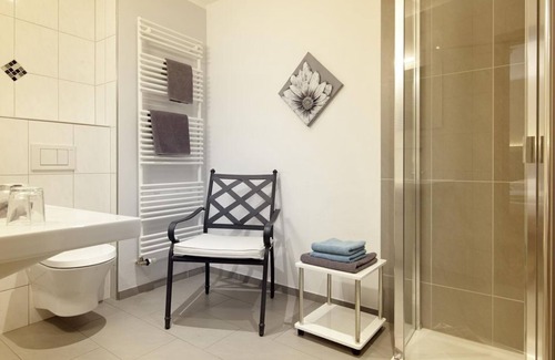 Schweich House | Double room with shower and WC - Hotel "Zum Stern"