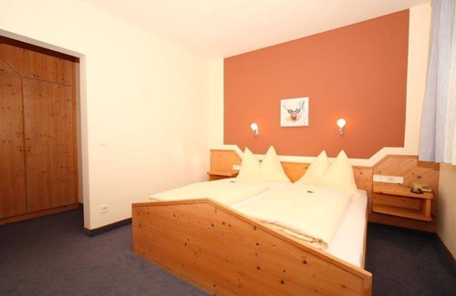 Haus im Ennstal Bed & Breakfast | Double room with shower, bath, WC - B&B - Golf- und Skipension Krug