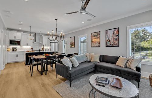 Berry Hill House | Double Treble - 2 Townhomes - Private Rooftops