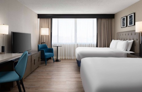 Pikesville Hotel | DoubleTree by Hilton Baltimore North - Pikesville
