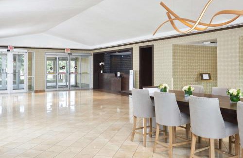 Dallas Design District Hotel | DoubleTree by Hilton Dallas Market Center