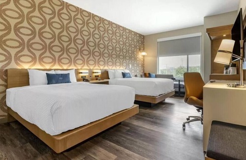 Conestee Hotel | DoubleTree by Hilton Greenville Woodruff Road