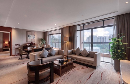Guangzhou Science City Hotel | DoubleTree by Hilton Guangzhou Science City-Free Shuttle Bus Service During Canton Fair Period