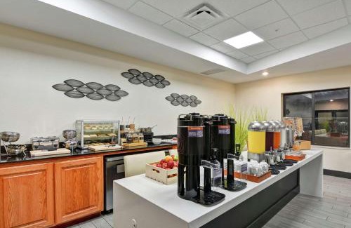 Hattiesburg Hotel | DoubleTree by Hilton Hattiesburg, MS