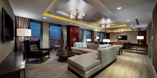Zeytinburnu Hotel | Doubletree By Hilton Istanbul Topkapi