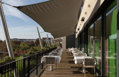 Porte Des Alpes - Mi Plaine - Manissieux Hotel | DoubleTree by Hilton Lyon Eurexpo & Spa