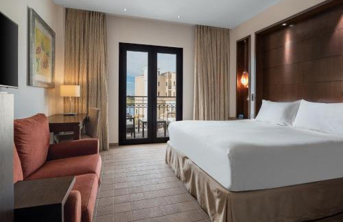 Roldan Resort | Doubletree By Hilton La Torre Golf Resort