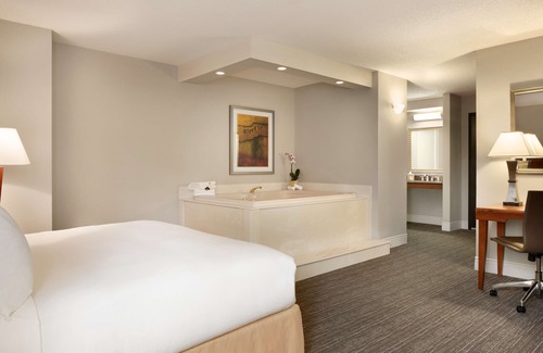 St. Louis Park Hotel | DoubleTree by Hilton Minneapolis - Park Place