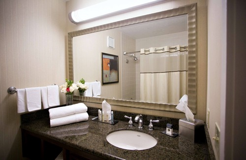 St. Louis Park Hotel | DoubleTree by Hilton Minneapolis - Park Place
