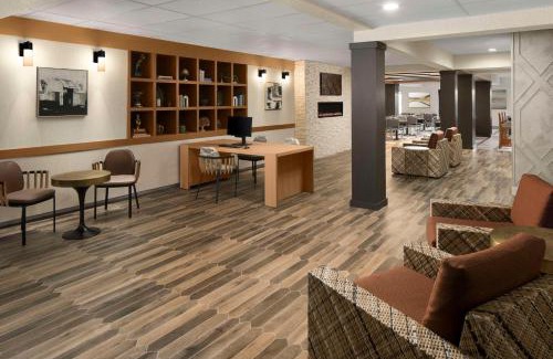 Salem Hotel | DoubleTree by Hilton North Salem