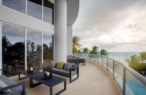 Sunny Isles Beach Resort | DoubleTree by Hilton Ocean Point Resort - North Miami Beach