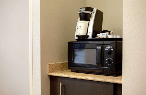 Sandston Hotel | DoubleTree by Hilton Richmond Airport