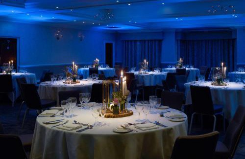 Wokingham Hotel | DoubleTree by Hilton St. Anne's Manor