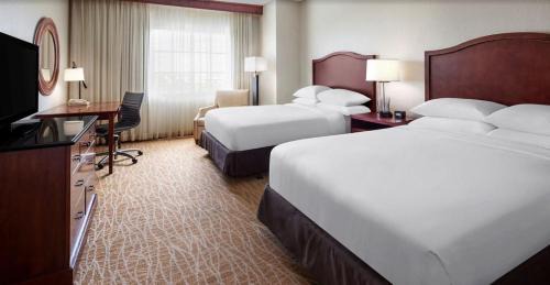 Sunrise Hotel | DoubleTree by Hilton Sunrise - Sawgrass Mills
